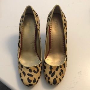 Kenneth Cole leopard print pump with red heel.